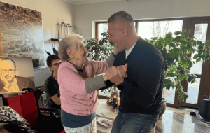 Puste miejsce przy stole. Pierwsze święta po stracie