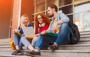 Sukces zawodowy zaczyna się od równowagi. Jak WSKZ wspiera dobrostan studentów?