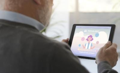Doświadczony umysł w starciu z superkomputerem. Jak nauczyć seniorów najnowszej technologii?